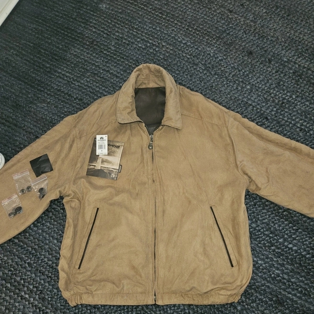 Weatherproof Garment Company Reversible Jacket Leather and Micro Leather. Size M